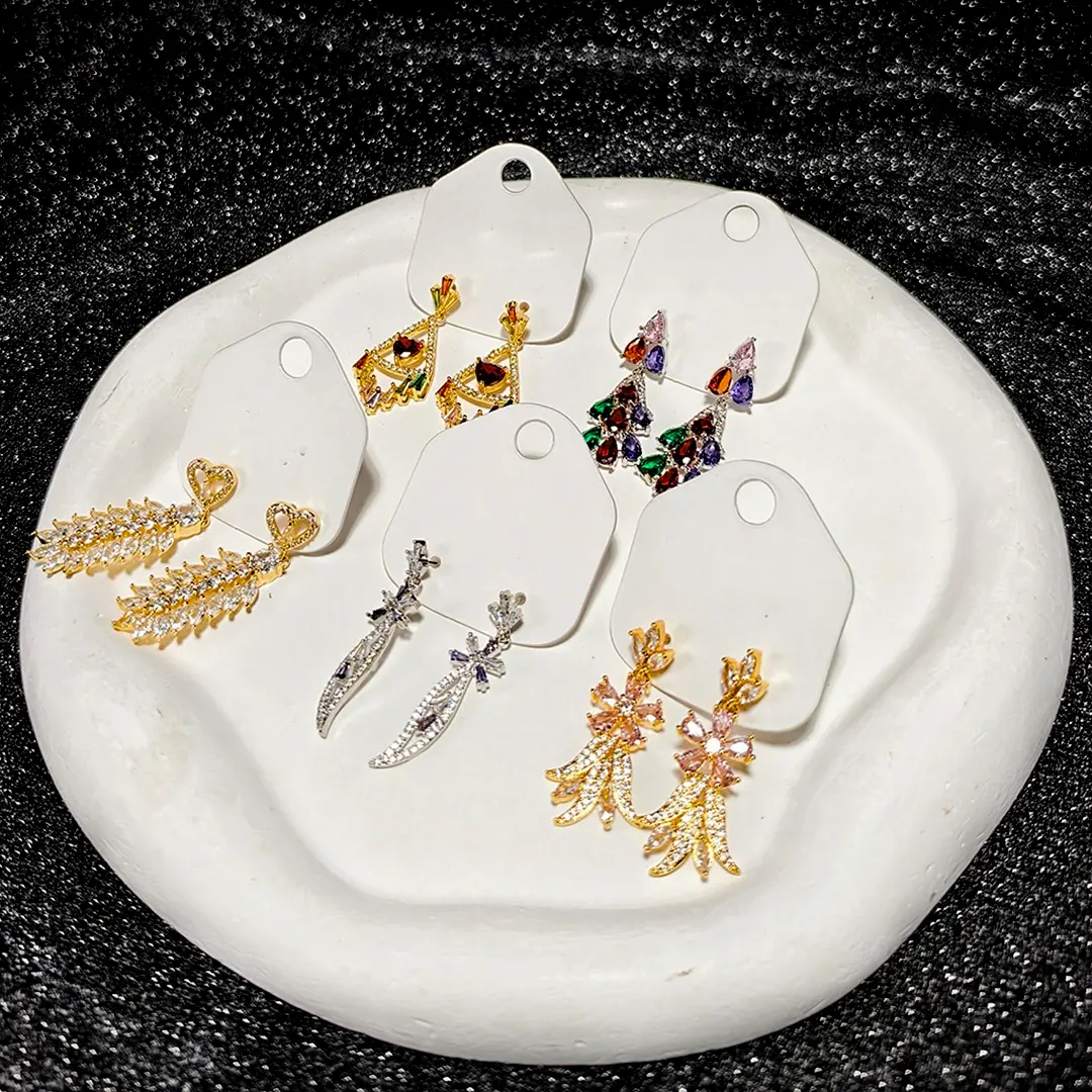 【Limited】Zircon Diamond Earring Blind Bag  - Open in live - Image 4