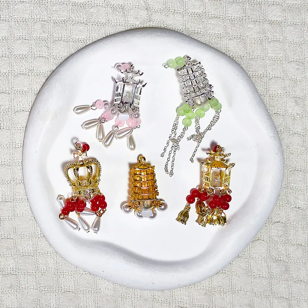Lantern Pendant Blind Bags- Open in live - Image 3